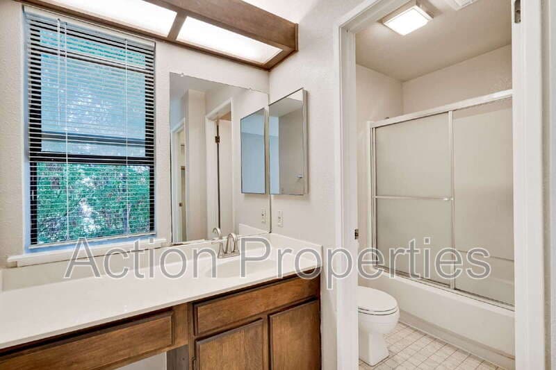 Sunnyvale Condo: 712 San Conrado Terrace
