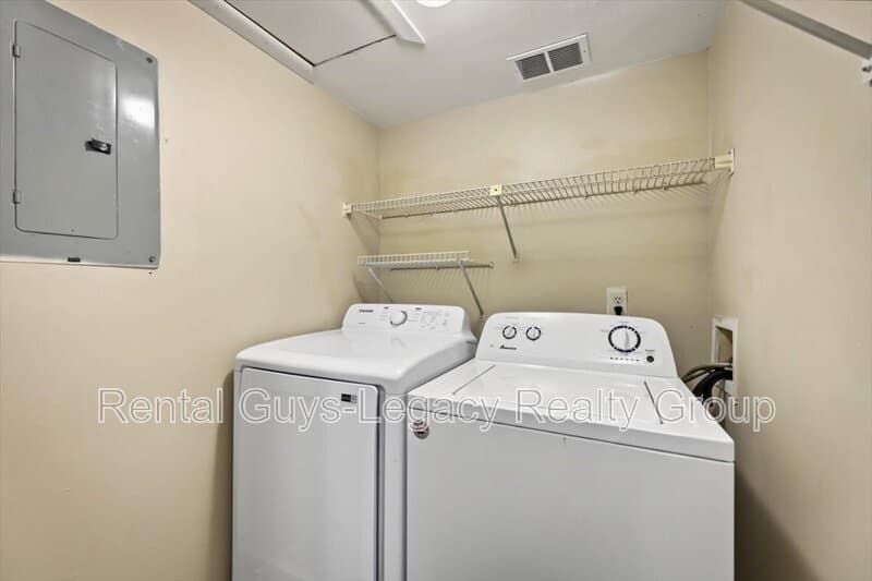 Orange Park Townhome: 803 Kettering Way
