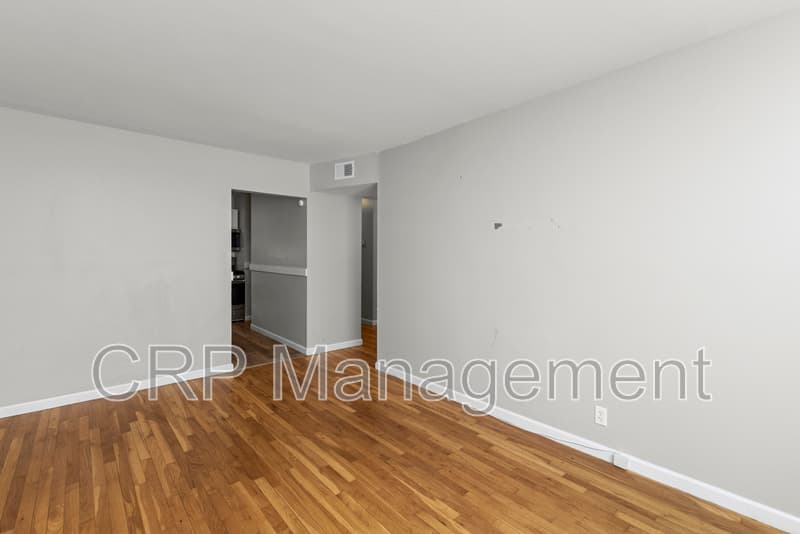 St Louis Apartment: 4305 Virginia Ave