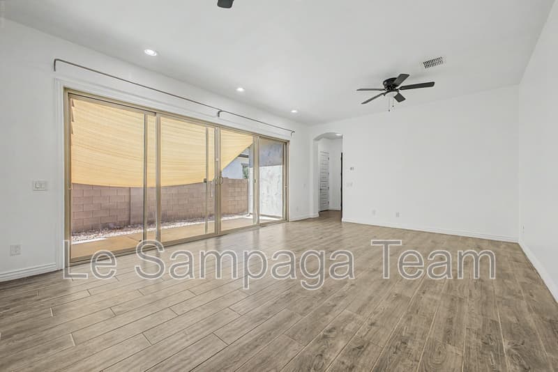 Queen Creek House: 20289 E RAVEN DR