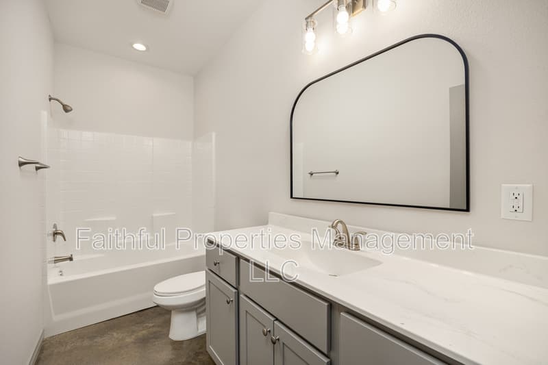 Tyler Condo: 13554 Farm to Market Road 14 - 16