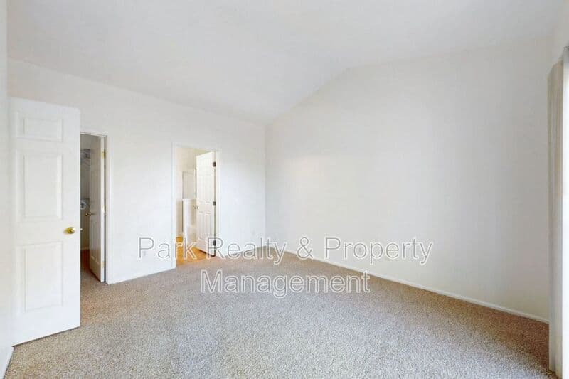 Aurora House: 12217 E 2nd Ave