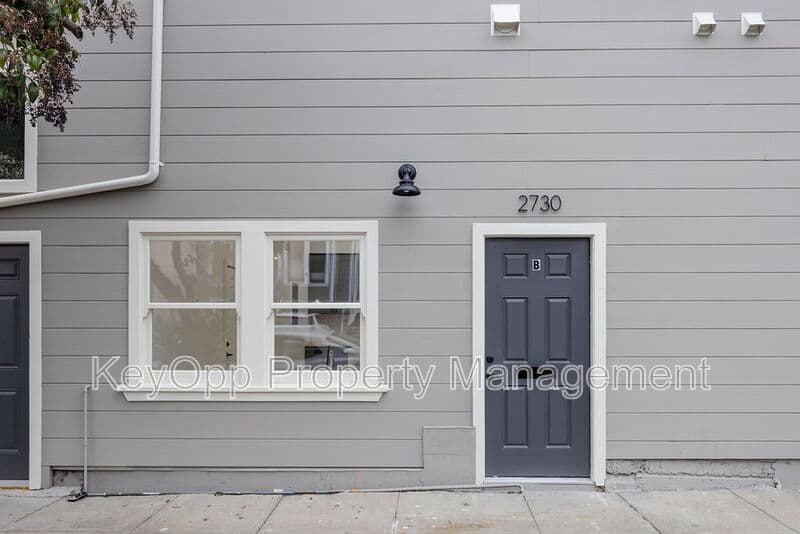 San Francisco Condo: 2730 23rd Street