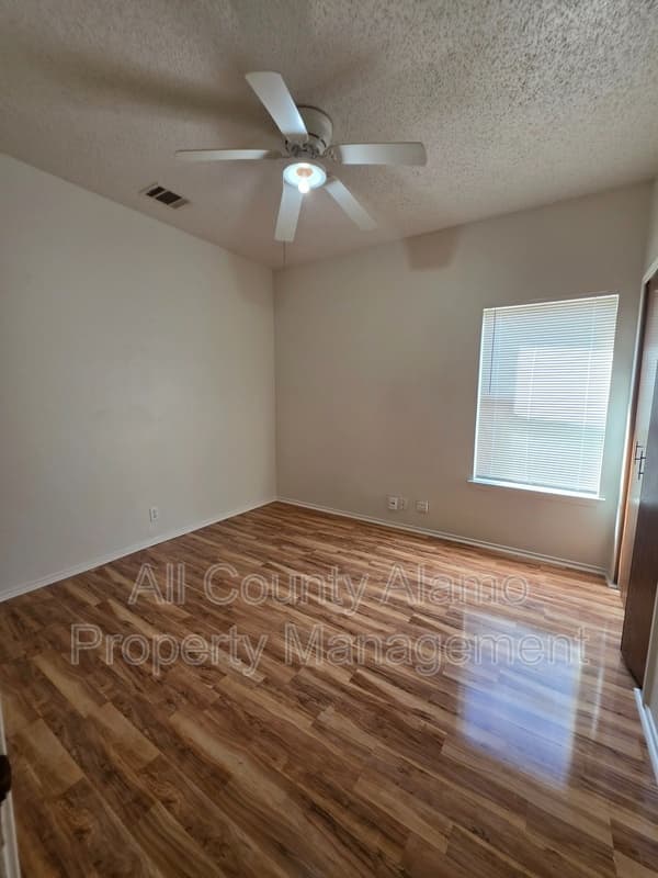 San Antonio Condo: 3439 Ridge Smoke