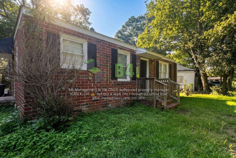 Columbus House: 2344 Banks Avenue