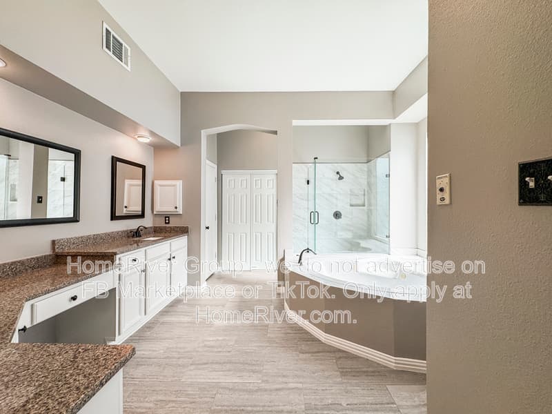 Plano House: 3608 Edgestone Dr