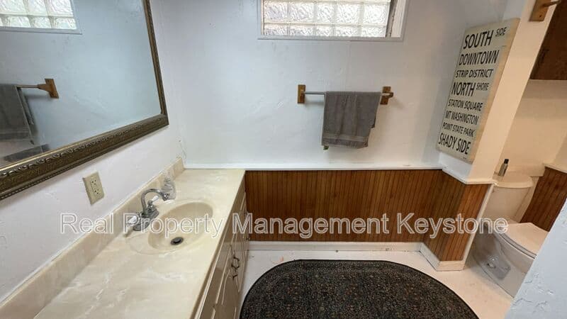 Pittsburgh House: 2329 Spokane Avenue