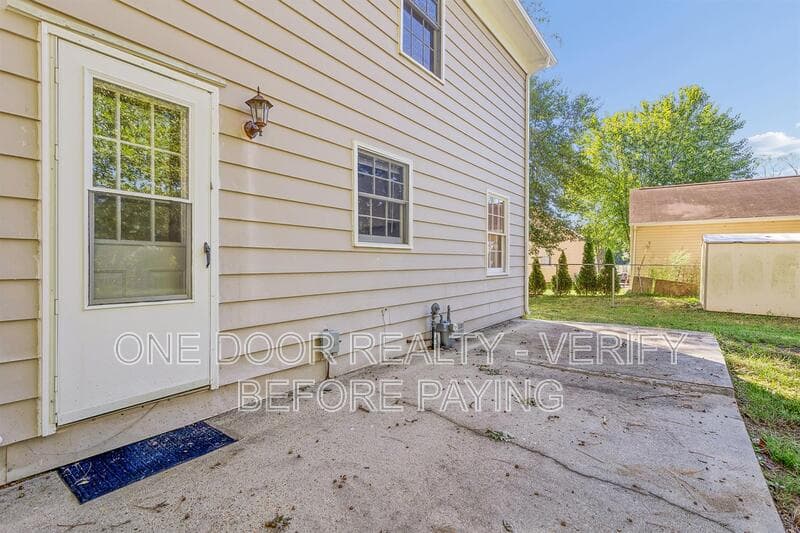 Williamsburg House: 115 King Henry Way