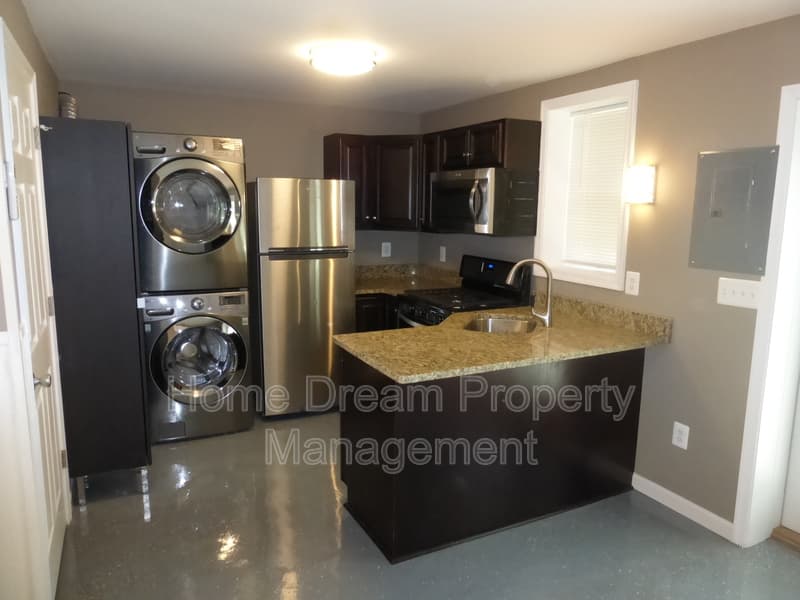 Fredericksburg House: 11603 Silverleaf Ln