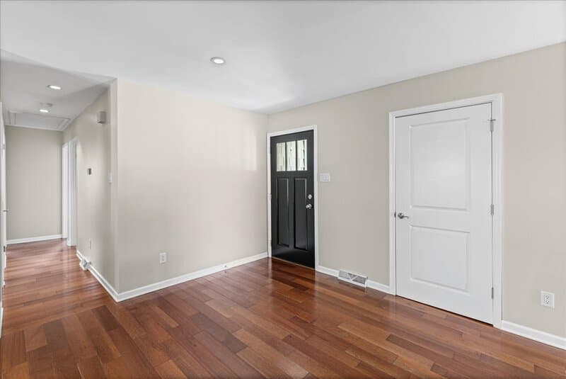 Northfield House: 11 Fifield Ave.