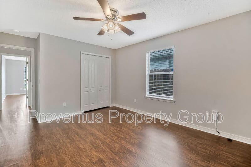 Navarre House: 2058 Catline Circle