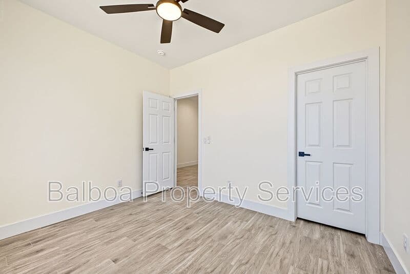 Buckeye Condo: 212 2nd Ave E