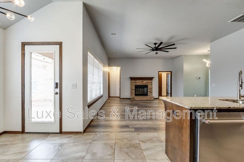 Piedmont House: 1174 Misty Ln NW
