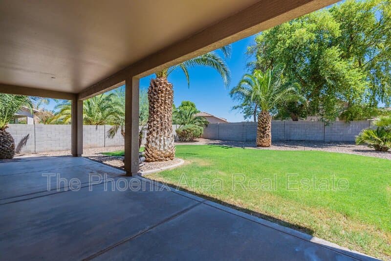 Chandler House: 6953 S Topaz Pl