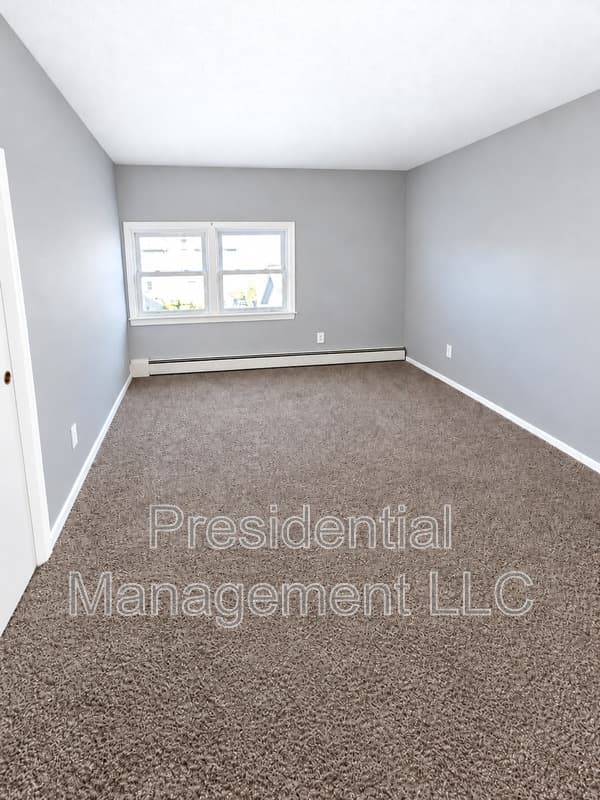 Waterbury Condo: 300 Hill St
