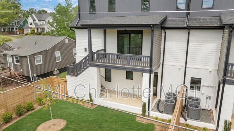 Charlotte House: 428 Dover Ave