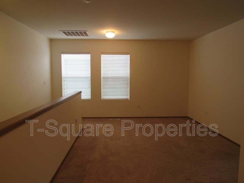 Monroe House: 20425 Corbridge Rd SE