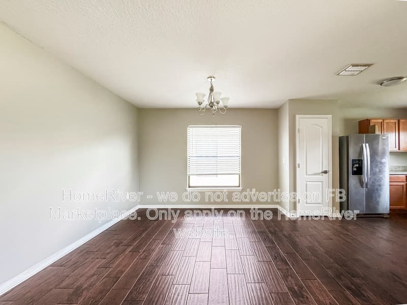 Ruskin House: 909 Wynnmere Walk Ave