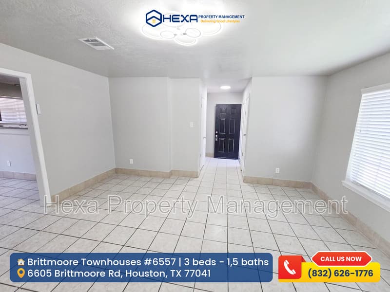 Houston Townhome: 6557 Brittmoore Rd