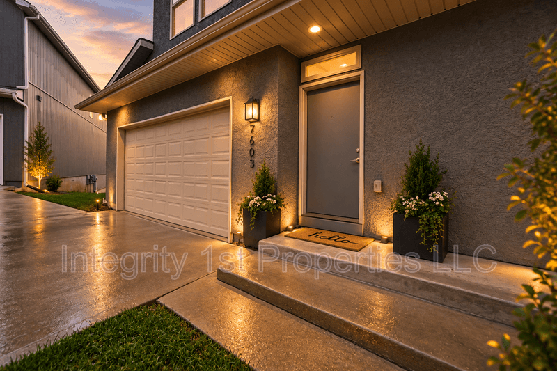 Kansas City Townhome: 7603 N Mercier Ct