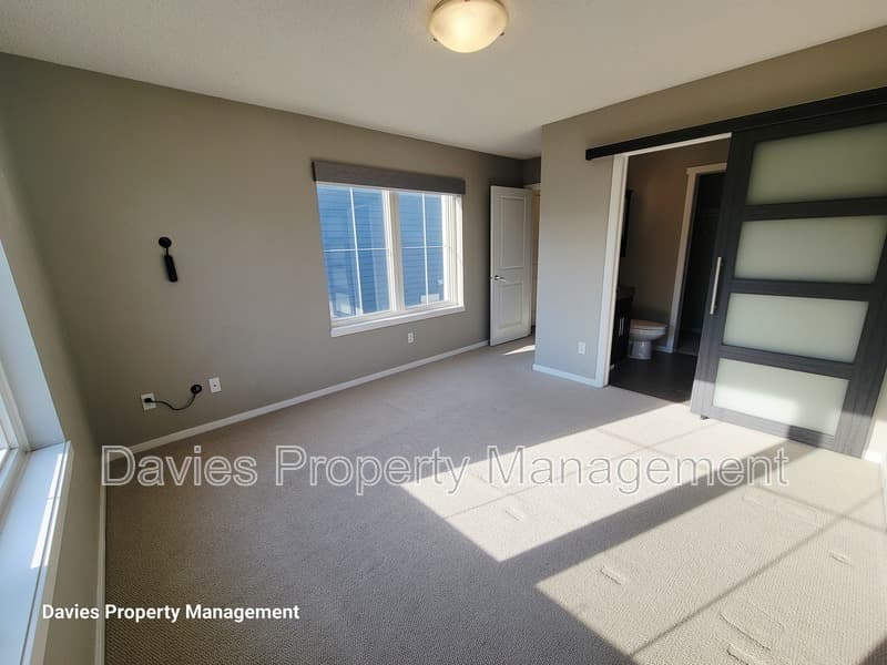 Edmonton Townhome: 603 Watt Boulevard SW