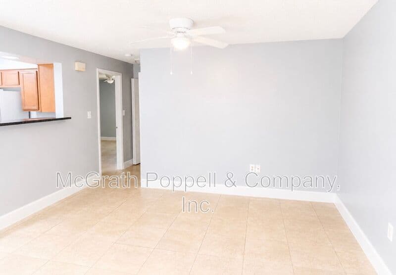 Lakeland Condo: 7702 Chase Rd
