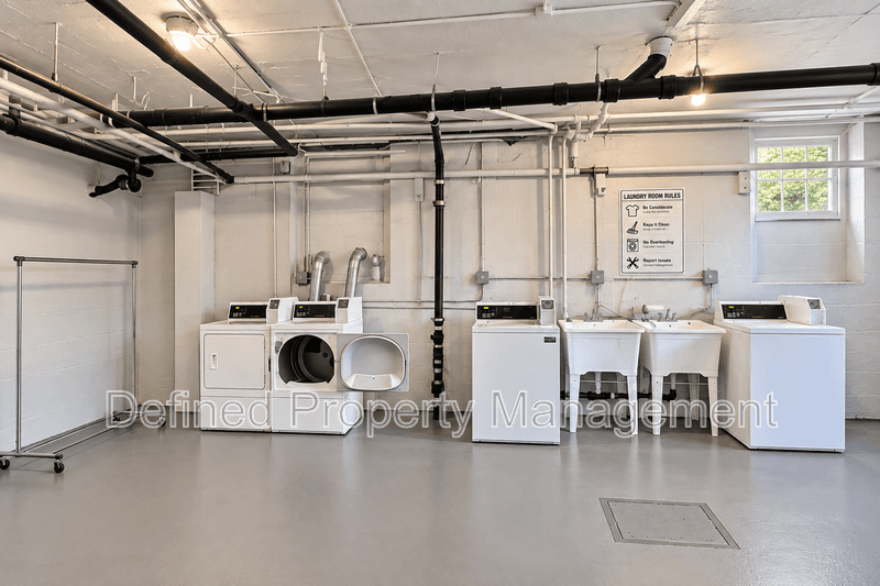 Echo Park Condo: 1324 Calumet Ave