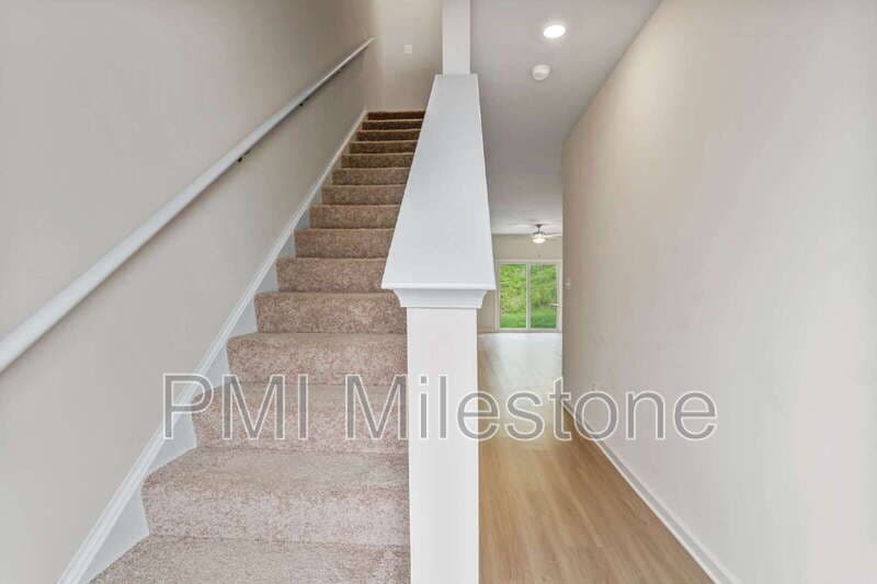 Falling Waters Townhome: 29 Paddington St