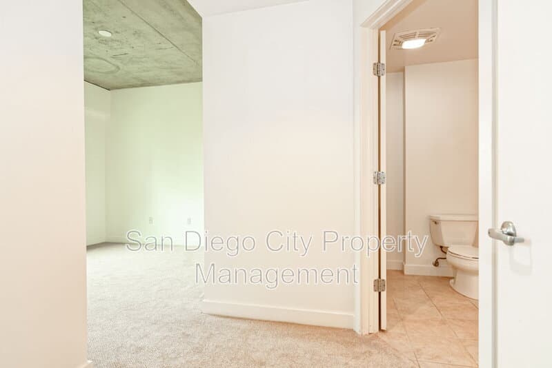 San Diego House: 801 Ash St.