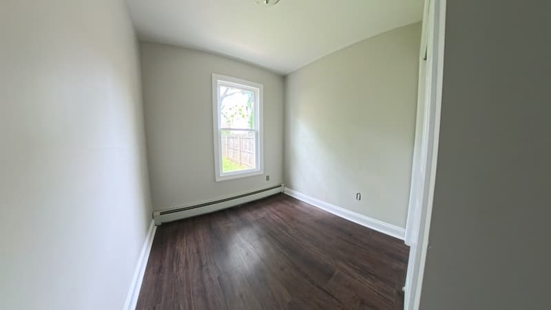 Elizabeth Condo: 144 Inslee Place - 1R