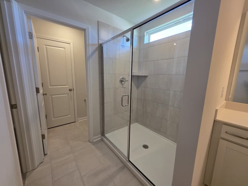 Youngsville House: 9 Silverbell Court