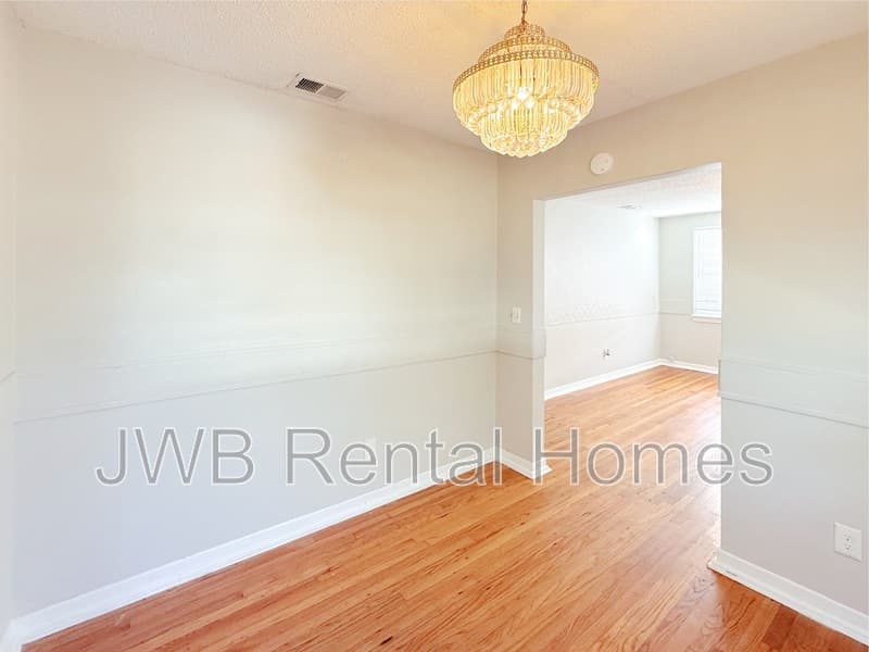 Jacksonville House: 2604 Lowell Ave