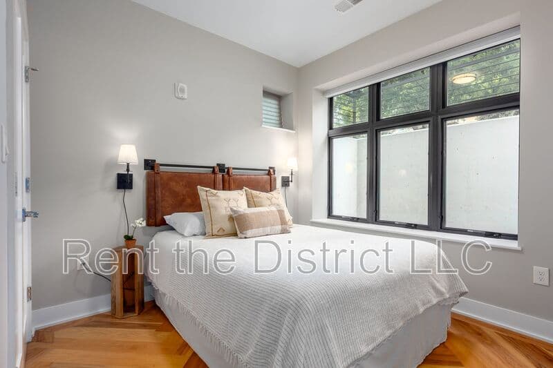 Washington Condo: 1345 K Street SE