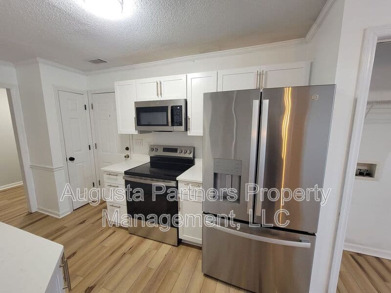 Hephzibah House: 2312 Perot Drive