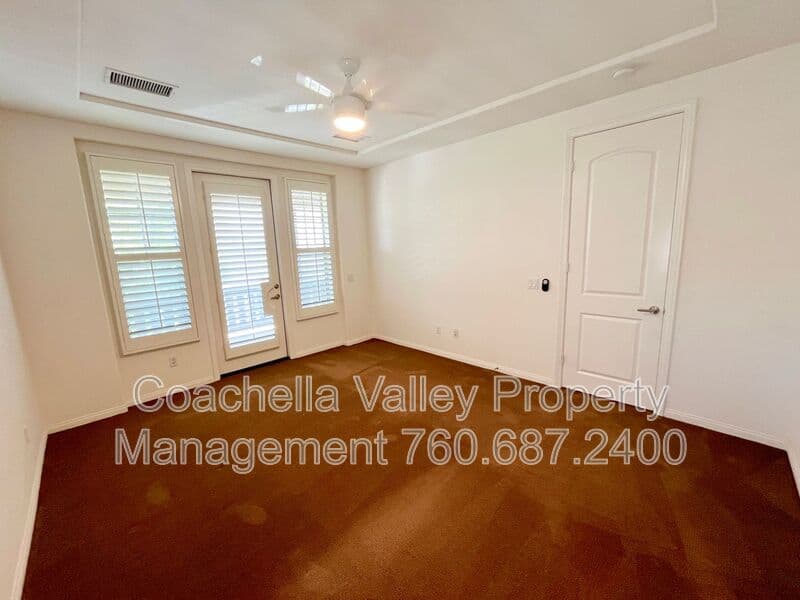 Cathedral City House: 511 Via Assisi
