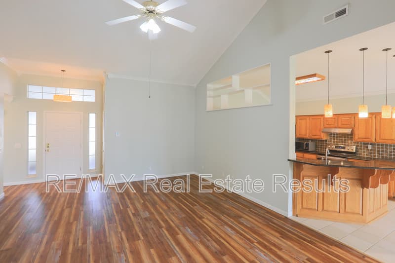 Rogers House: 407 N 40th St