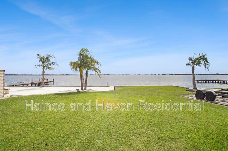 Haines City House: 3208 Lakeview Dr