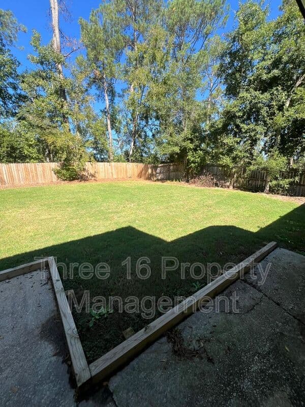 Evans House: 4211 Fairfield Cir