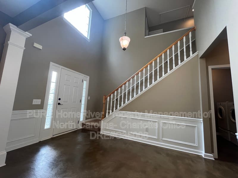 Charlotte House: 8903 Darcy Hopkins Drive