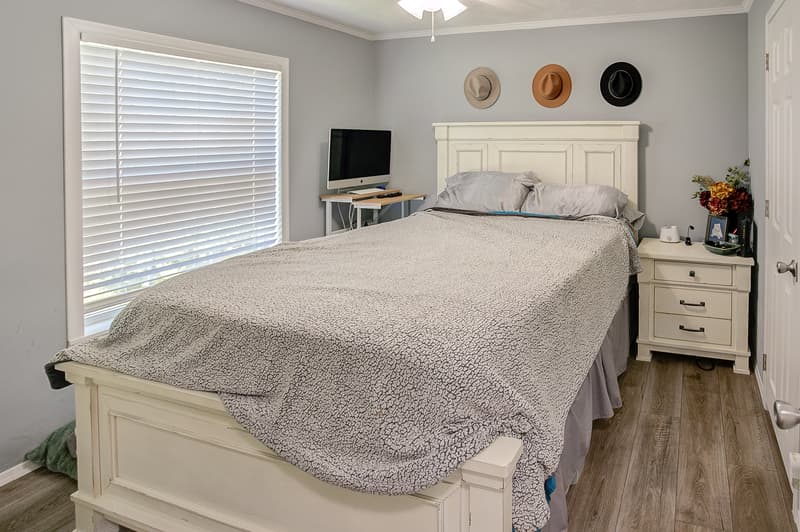Glen Carbon Condo: 26 Coachlight Trailer Park