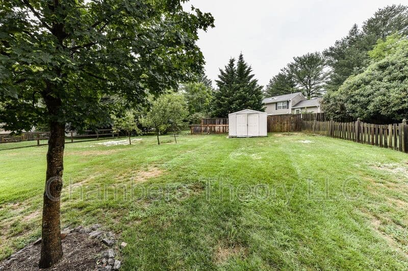 Herndon House: 1350 Shallow Ford Rd