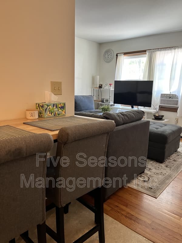 Burlington Condo: 358-360 North Winooski Avenue - 1