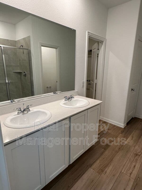 Fate House: 239 Jenkinson Dr