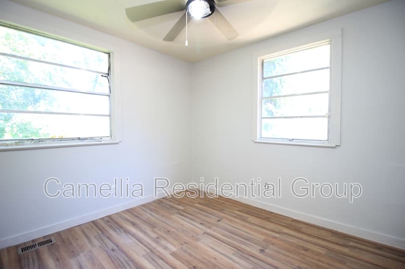 Birmingham House: 913 13th Street