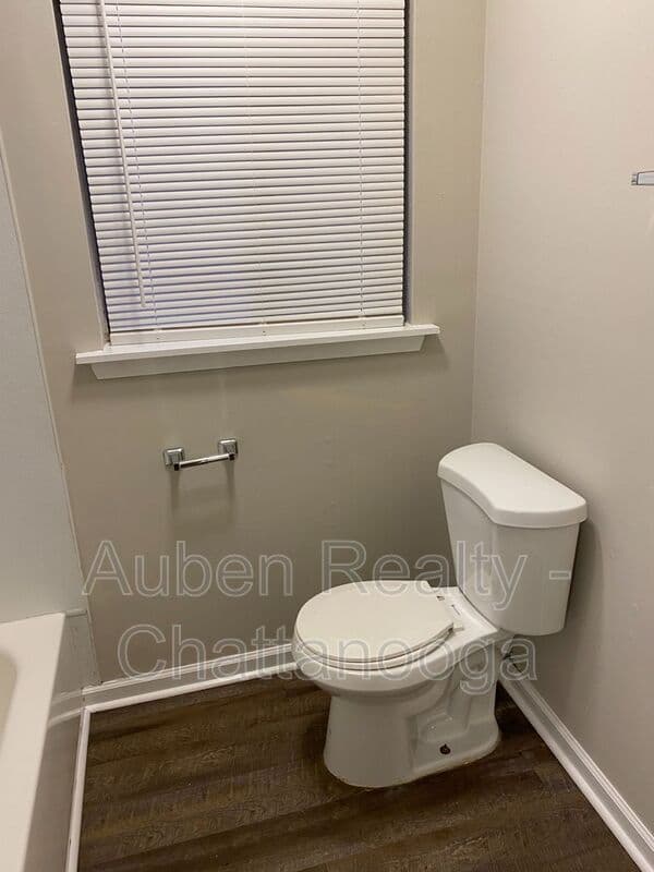 Hisxon Condo: 809 Forest Dale Lane