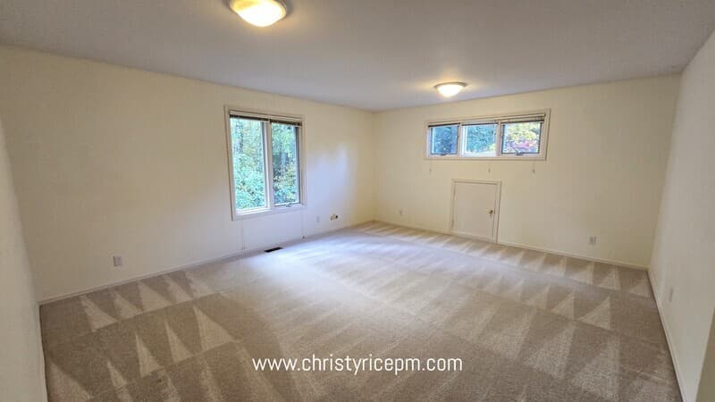 Redmond House: 16323 NE 50th Way