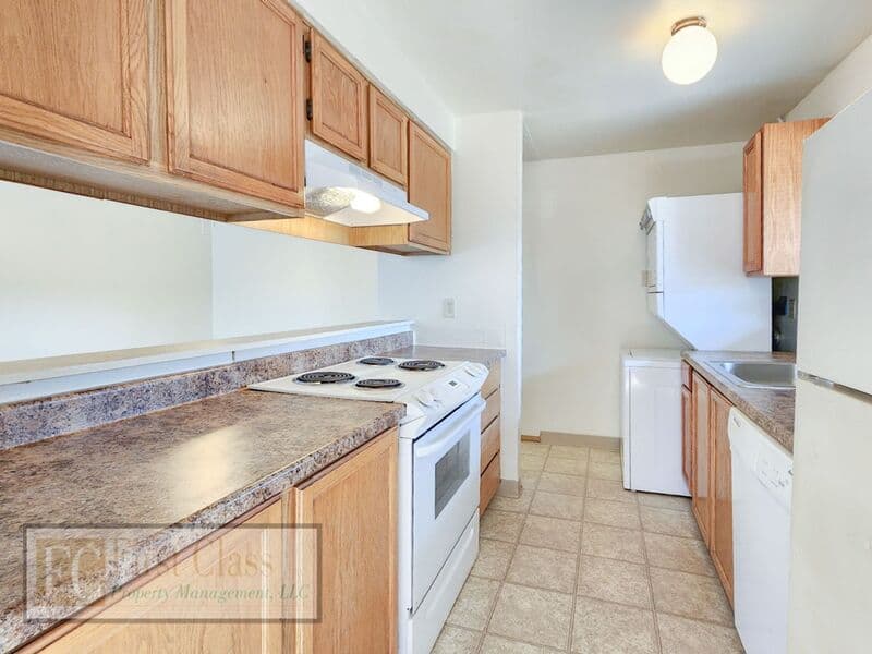 BEAVERTON Condo: 4824 SW MURRAY BLVD