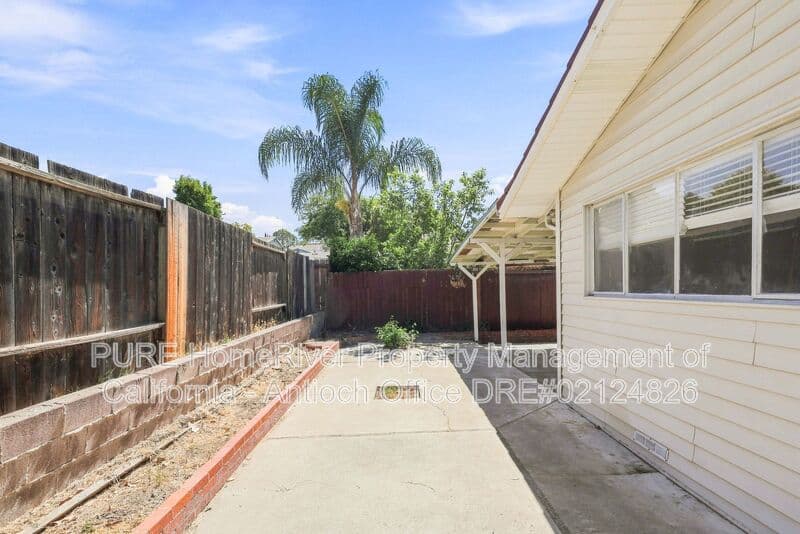 Antioch House: 2809 Bonita Ave