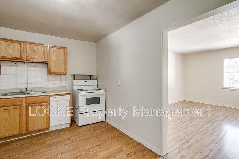 Fort Worth House: 3419 South University Drive