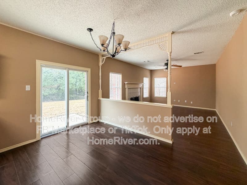 Flower Mound House: 1809 Newton Dr